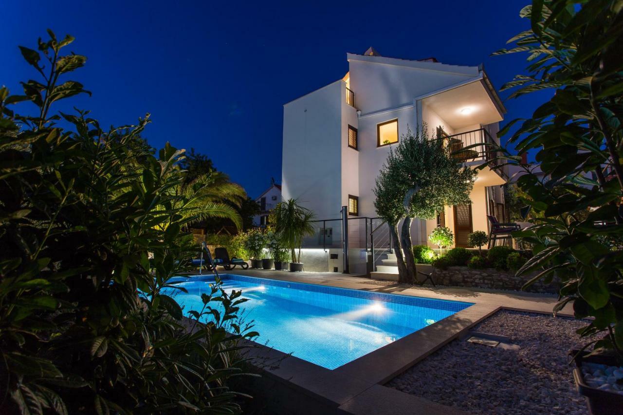Villa Leann Donji Okrug  Exterior photo